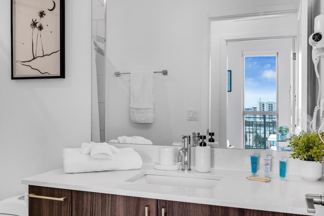 Urban Escape 3 Bed Unit Near Brickell And Wynwood Apartment Miami Bagian luar foto